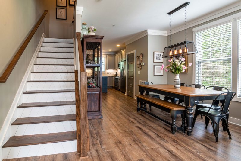 Home 22 Beat the Heat: Top Mortgage Tips for Buying Your Dream Home During the August Market Surge